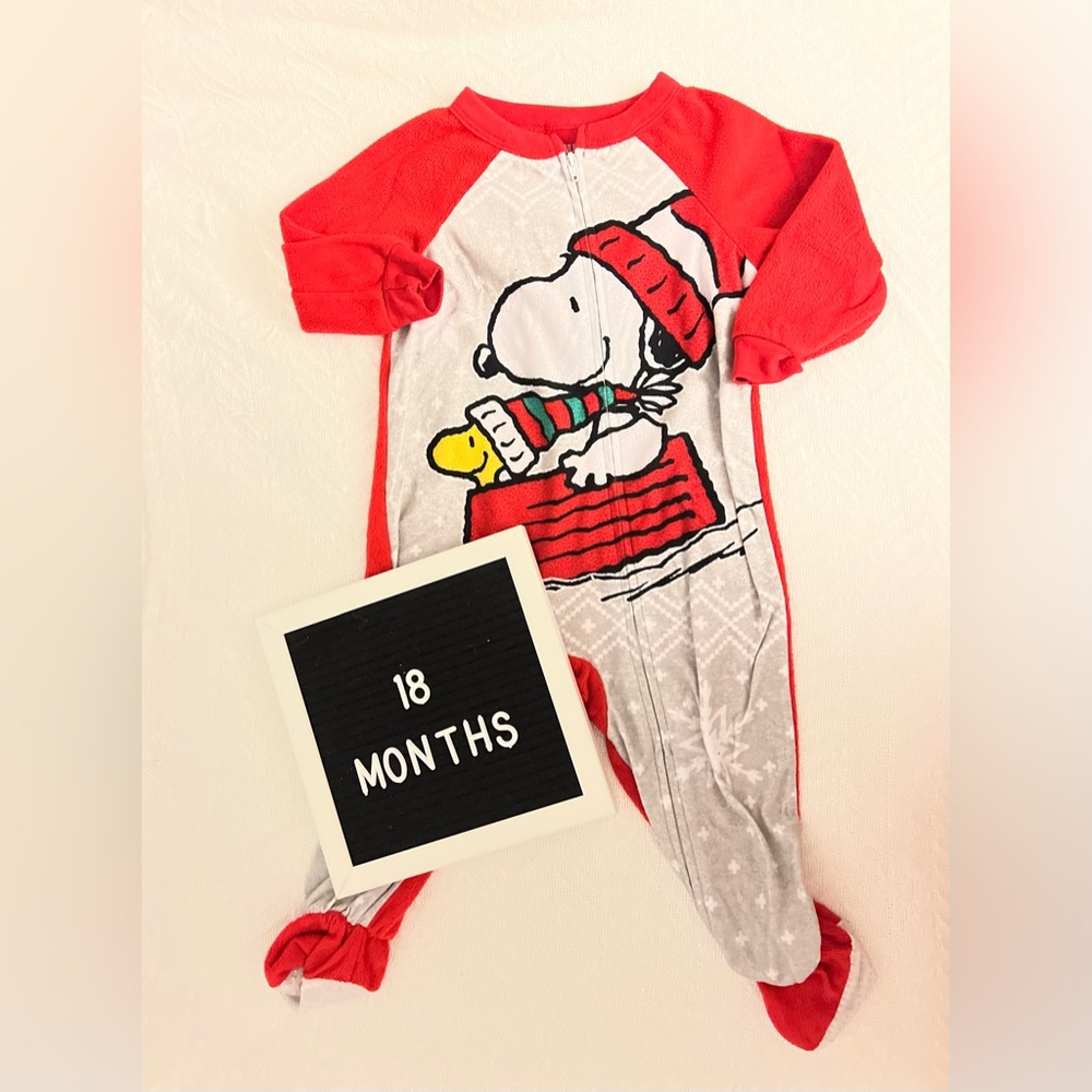 Peanuts Snoopy fleece pajamas